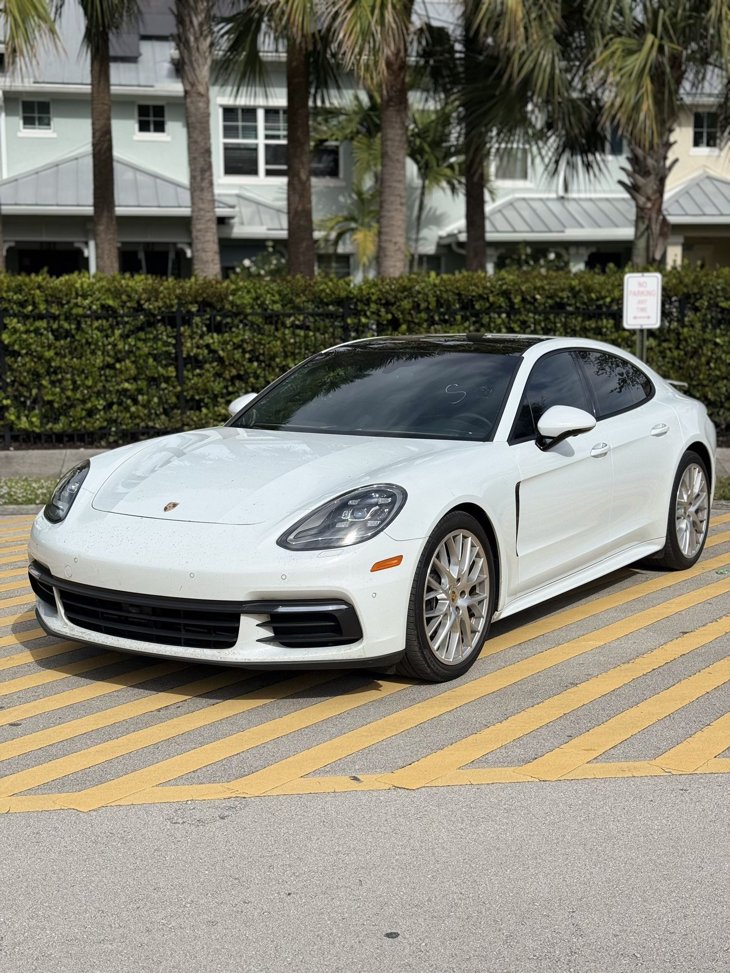 2018 Porsche Panamera