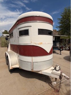 1973 2 horse trailer
