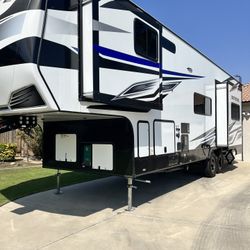 2022 Genesis Supreme 33CKXL