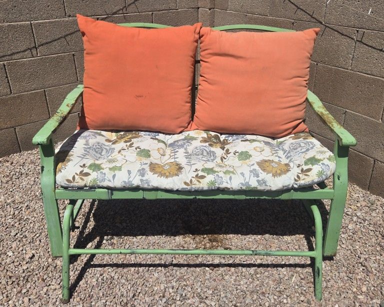 Outdoor Swing/Glider