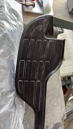 2000/2006 Chevy bumper pad both