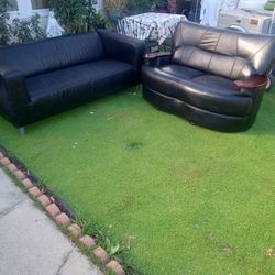 SOFÁS DE PIEL SIZE MEDIANOS EN BUENAS CONDICIONES NO ESTAN ROTOS 