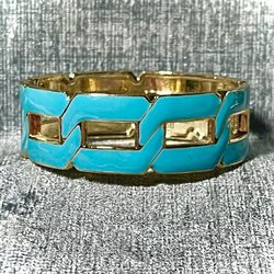 Classic Look Turquoise Green Enamel On Gold Tone Link Cuff Bracelet 
