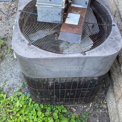 Lennox 2 u0026 Half Ton AC Unit $100 for Sale in Overland, MO - OfferUp