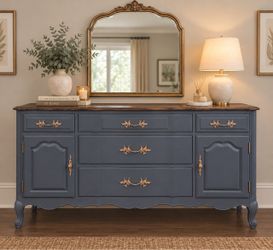 Stunning solid wood Thomasville refinished  buffet, dresser, or tv stand. Free delivery.
