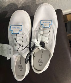 Time and Tru Women’s Memory Foam Sneakers – White – Size 9W – NEW
