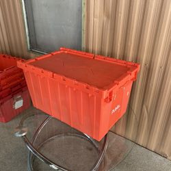 Six Storage Container