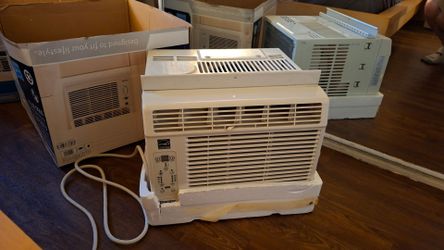 Danby 6000 BTU window unit air conditioner