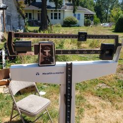 Weight Scale.  Balance Beam