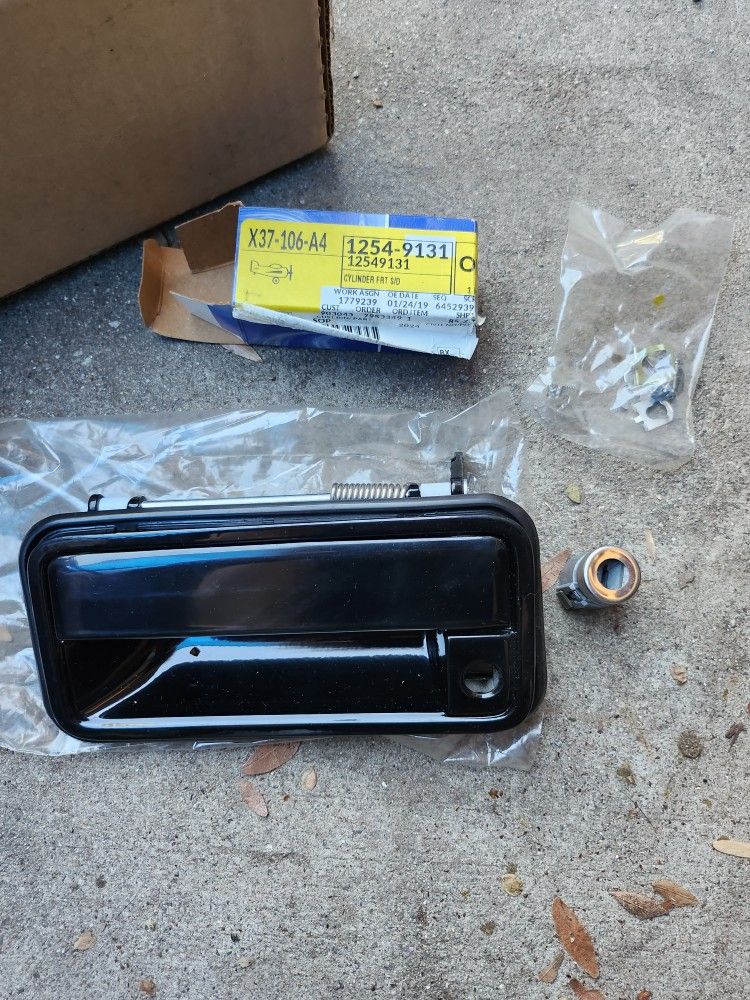 GM Driverside Door Handle