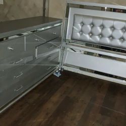 Dresser And Bed 