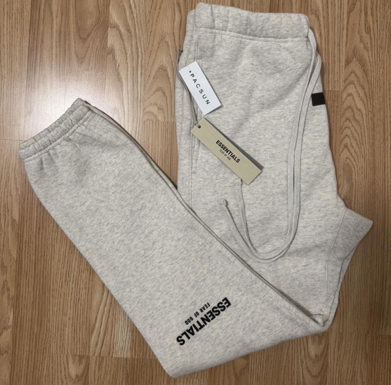 Essentials Sets (S,)100% authentic