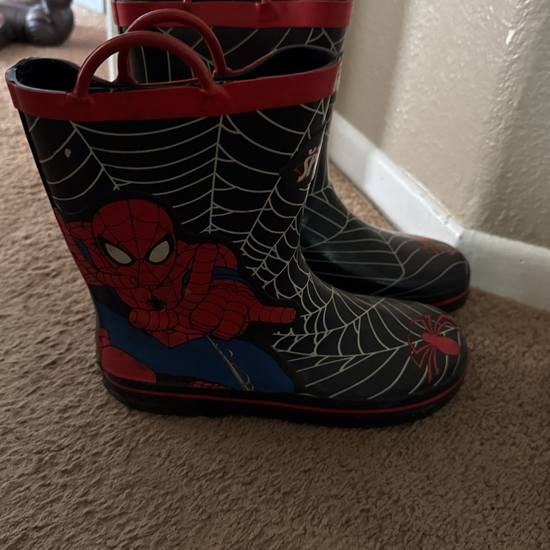 Kis Spiderman Boots Sz 2/3