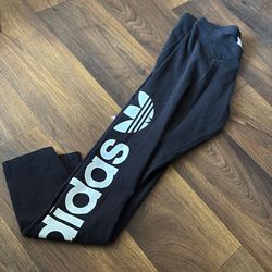 Medium adidas