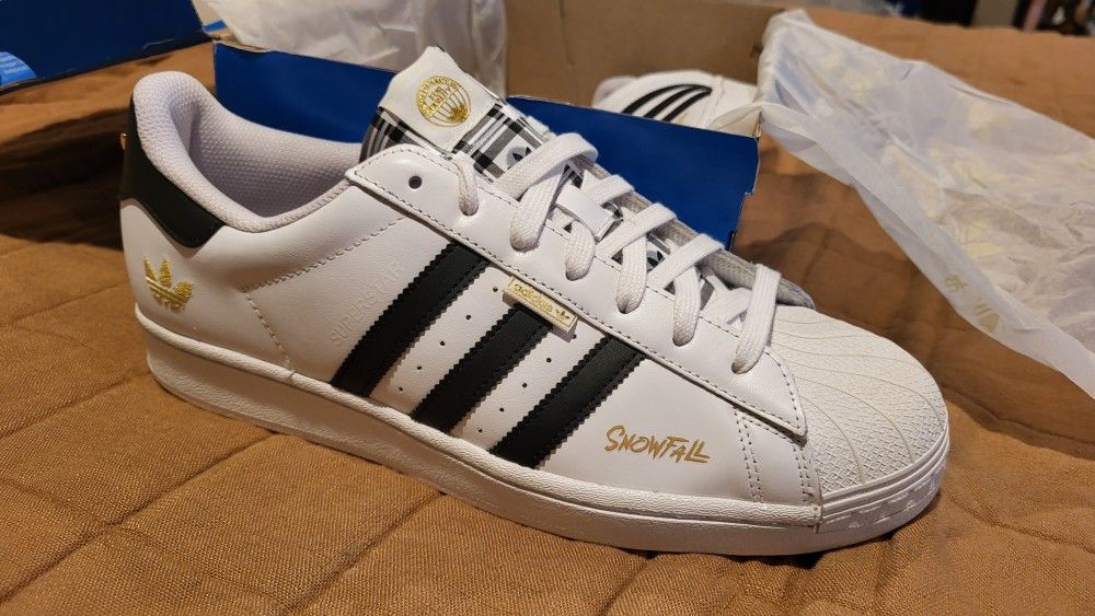 Adidas Superstar SNOWFALL Edition