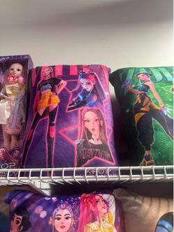 K-pop pillow