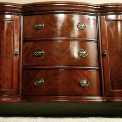 High-End Mahogany Wood Big 7 Drawer Dresser - Delivered