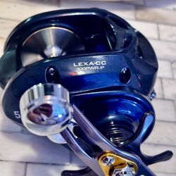 π£ Daiwa LEXA-CC 300PWR-P Reel β Power Model w/ Gold & Silver Handle