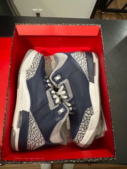 Air Jordan 3 Retro GS “Midnight Navy”