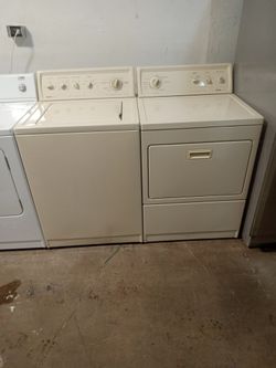 Kenmore King Size Capacity Washer And Dryer Match At U-Haul Price To Sell