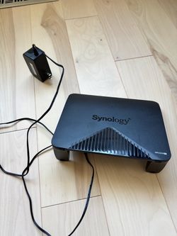 Synology MR2200AC tri-band mesh router