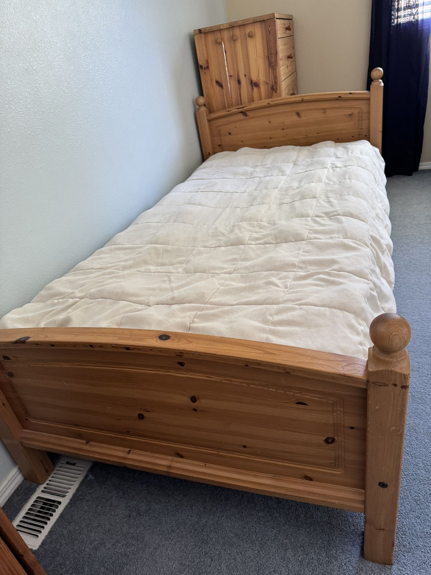 Twin Bed Solid Wood