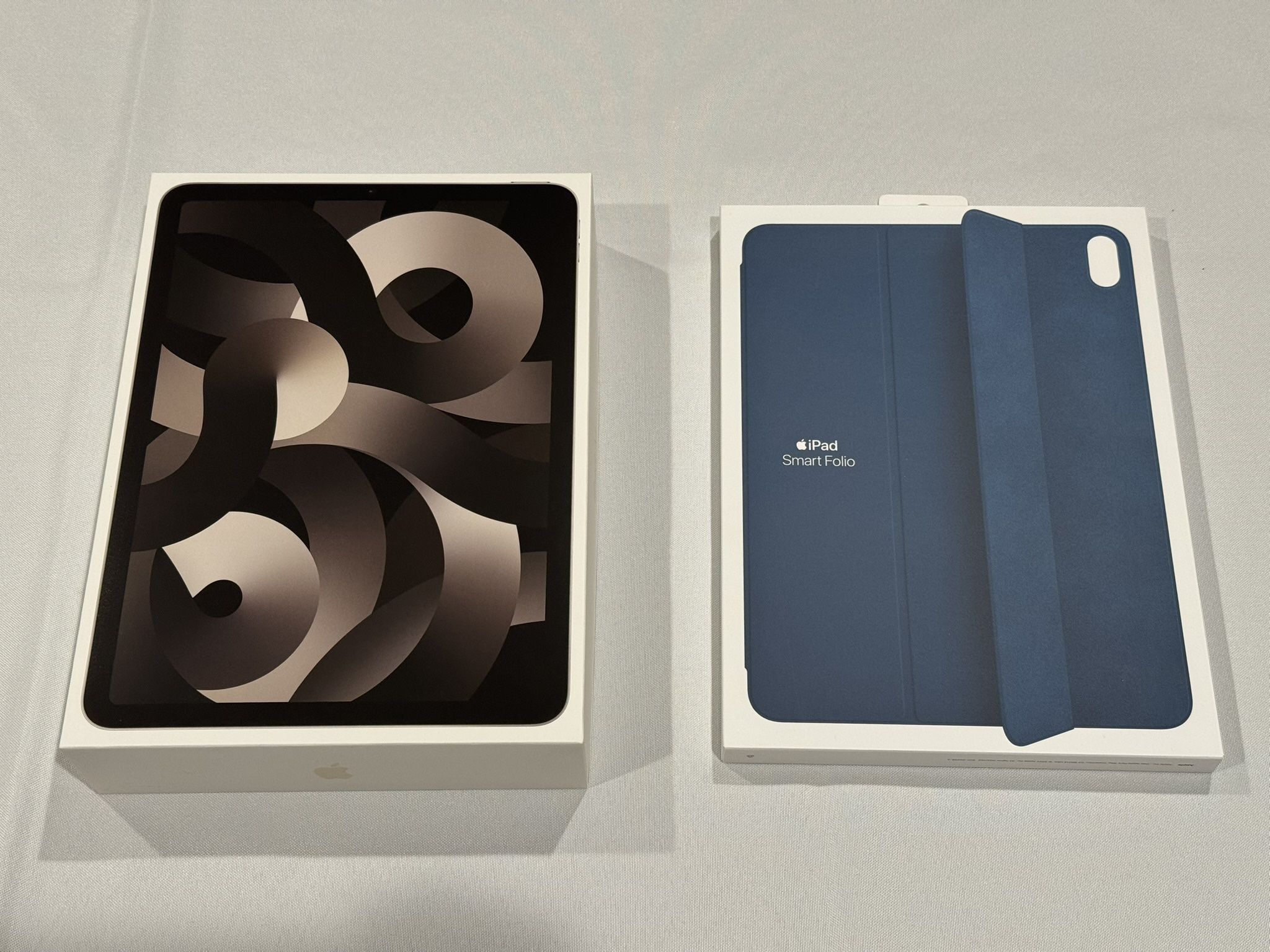 iPad Air 5th Gen (256GB) with Apple Smart Folio case