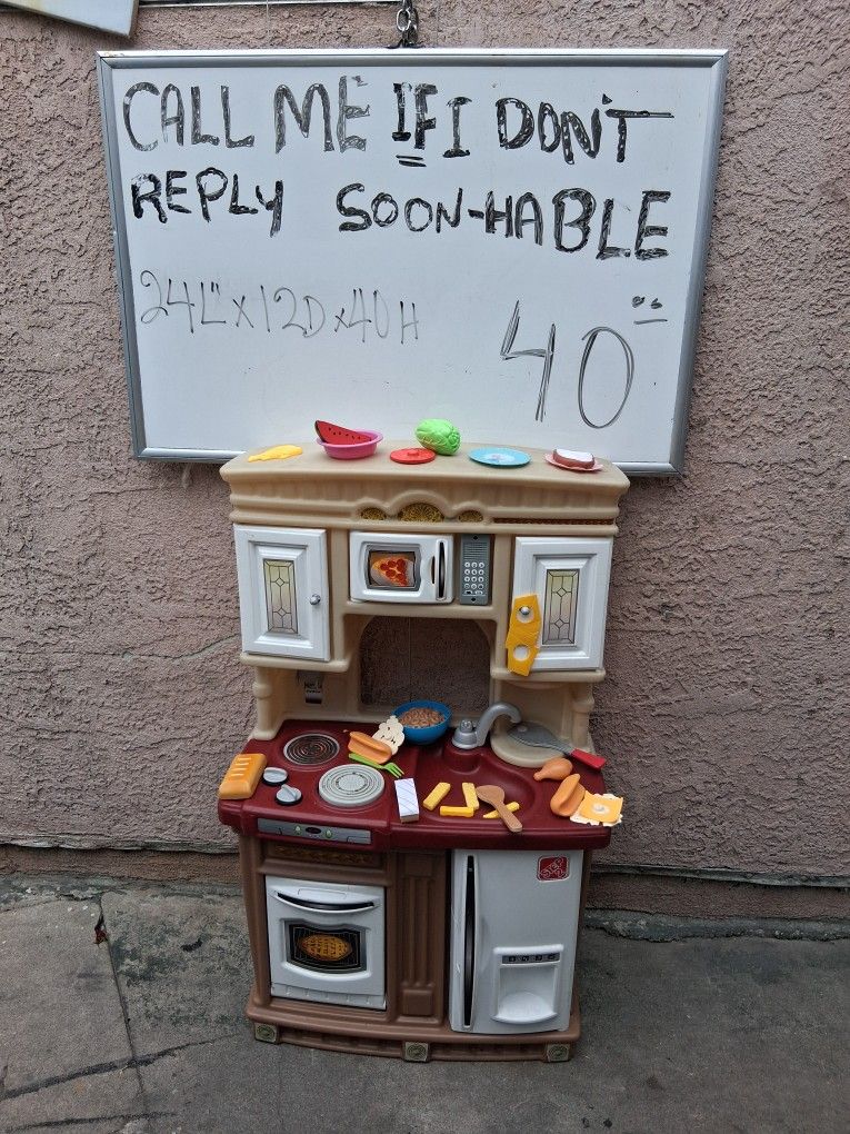 Play Kitchen