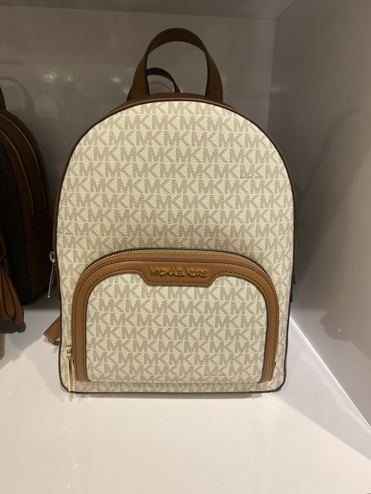 Brand New Michael Kors Backpack 🎒 Medium Size