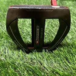 Odyssey O-Works Red Marxman Putter 32" RH