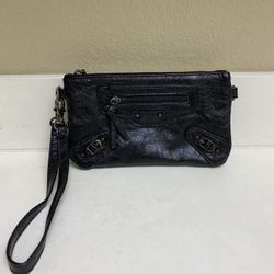 Wristlet 