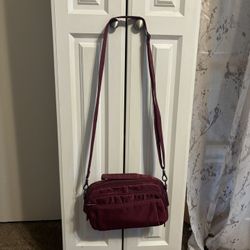 Lug Scoop Crossbody Bag