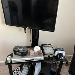 32” Roku TV With Stand