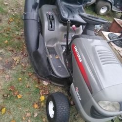 Custom Mower.  Automatic. Tripple Bag For Leaves