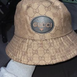 Gucci Bucket Hat Tan