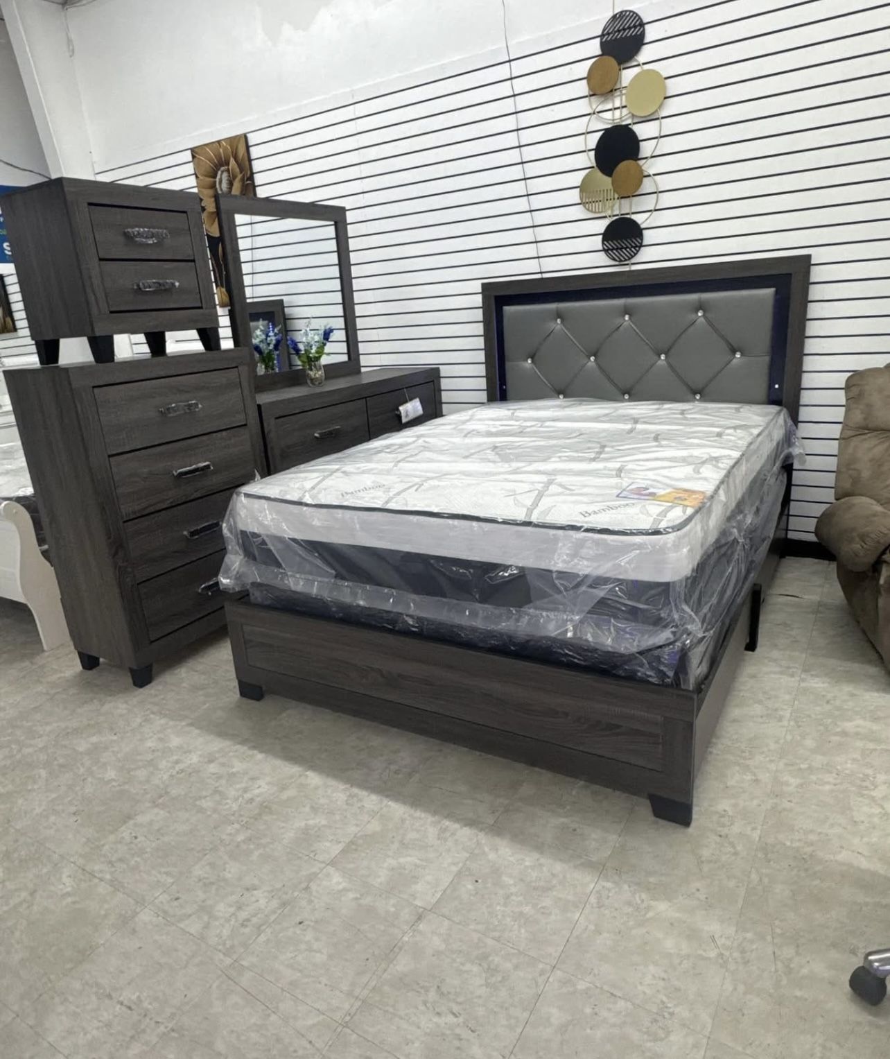 Are you looking for a GORGEOUS, STURDY Bedroom Set at an AMAZING PRICE!?