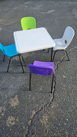 Lifetime Childrens Table and (4) Stacking Chairs