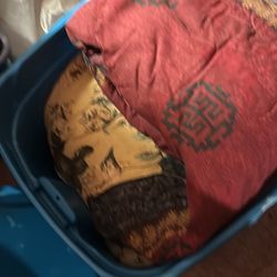 7 Of Them King Size Quilt And Spread 