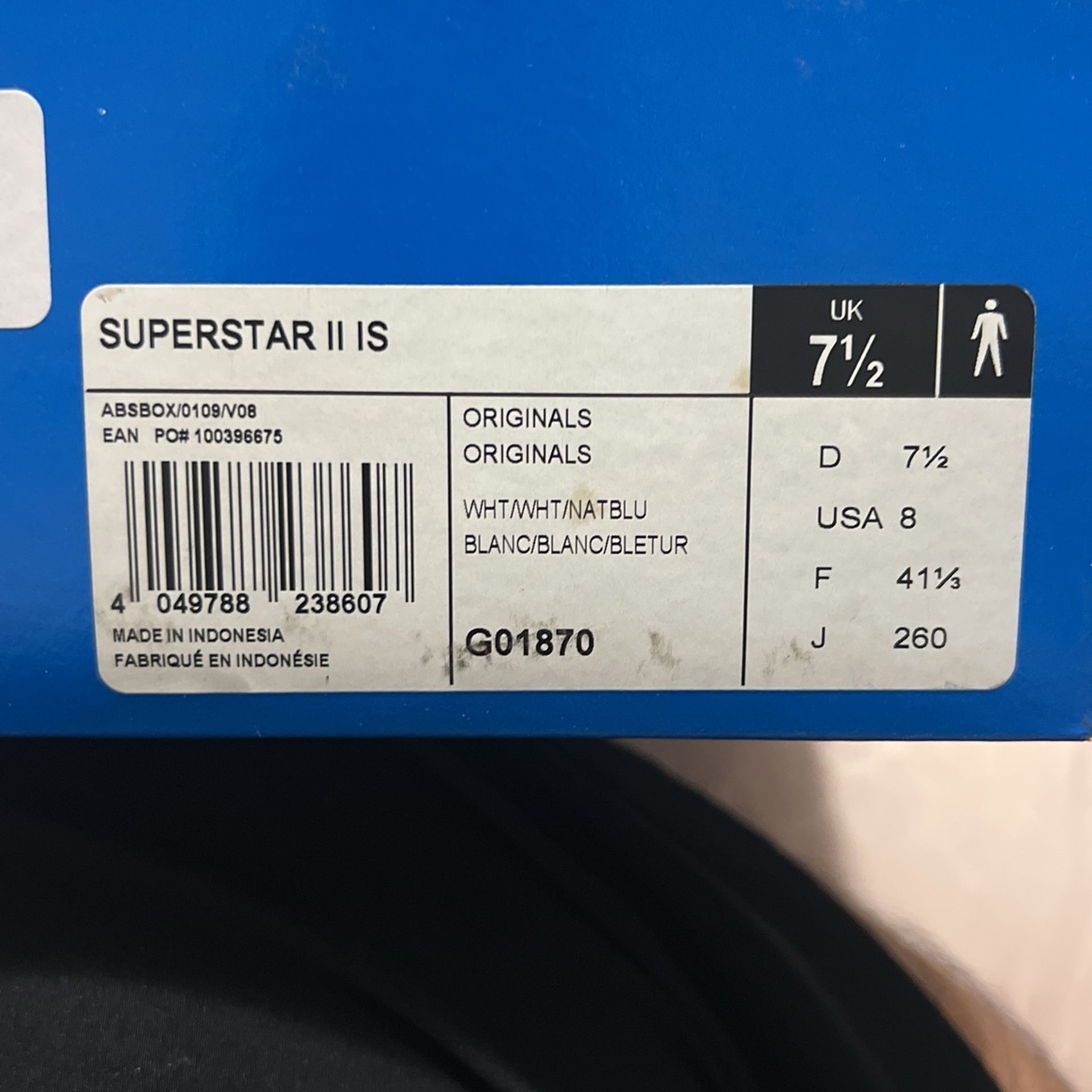 Adidas Superstar ll Size 8