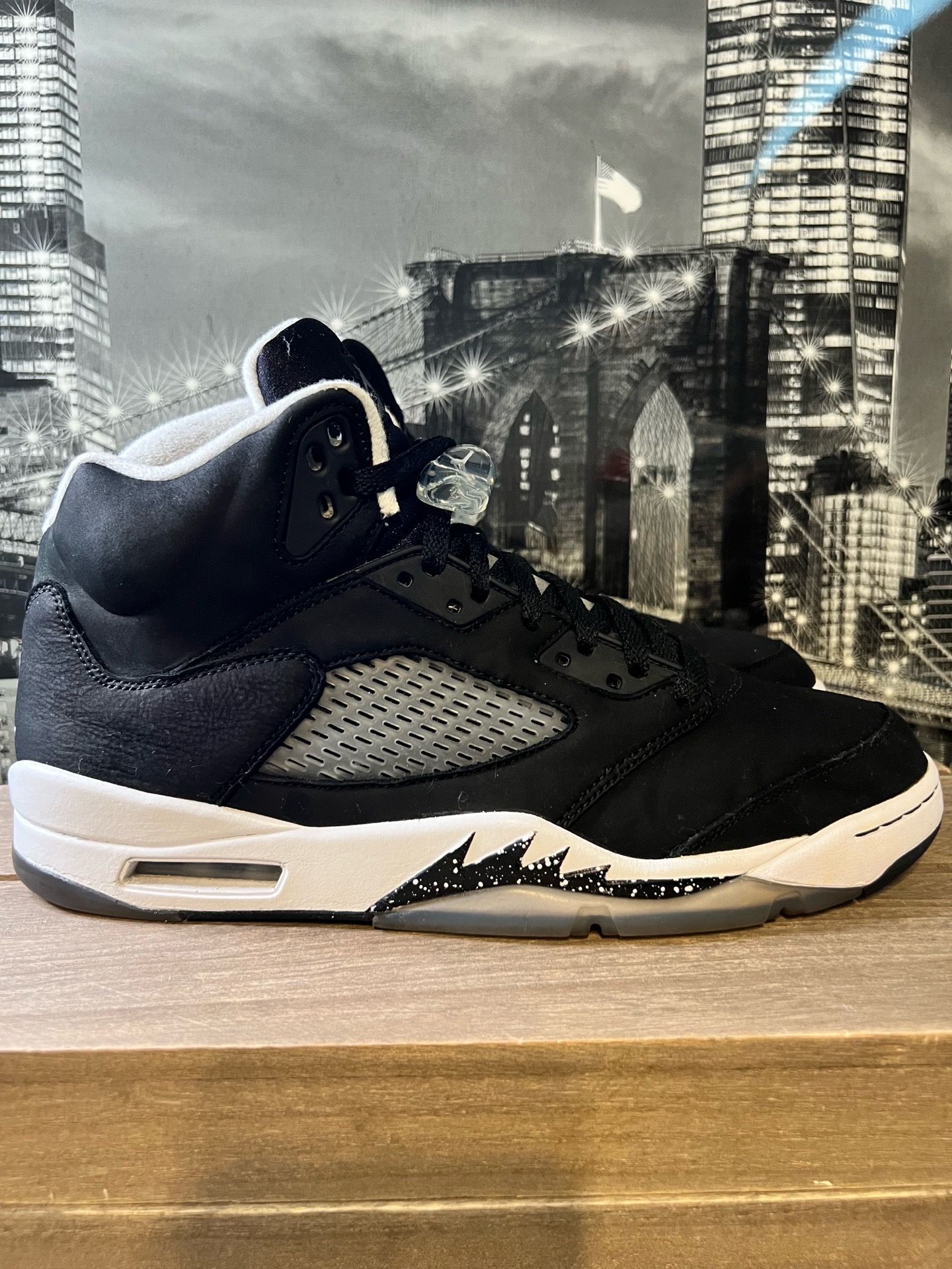 Jordan 5 Moonlight Size 11 $100