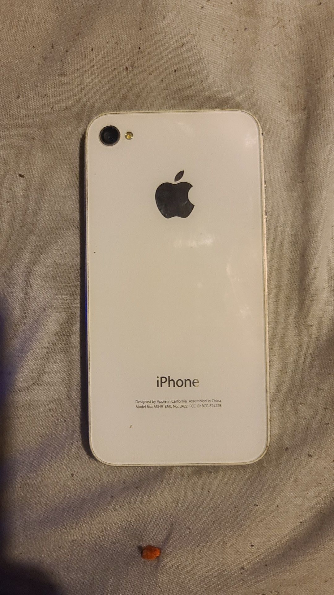 Apple IPhone 4 (Model: A1349 EMC 2422) [FOR PARTS]