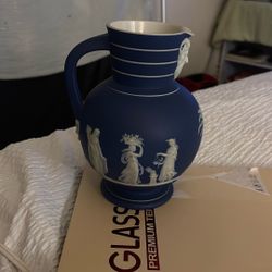 Antique Victorian 1879 Wedgwood England...  Vase 