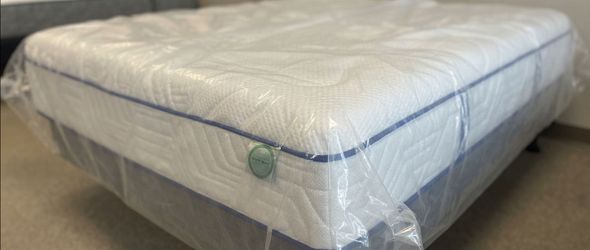 White Quilted Mattress with Blue Trim