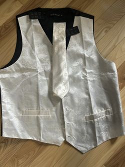Men’s Vest And Matching Tie And Handkerchief 