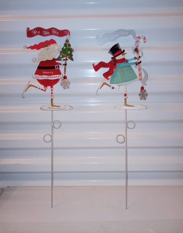 SANTA and SNOWMAN Decorative Christmas Yard Stakes Plant Sticks 19"