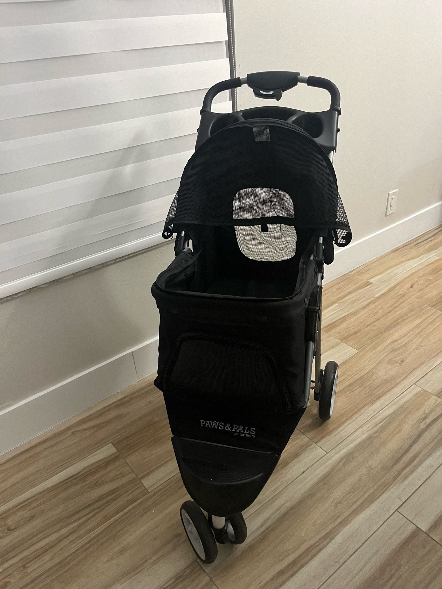 Dog stroller