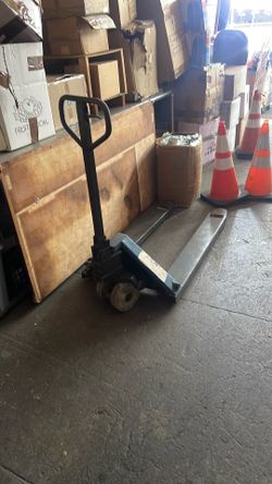 Pallet jack