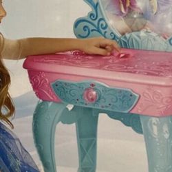 Toy Disney Frozen Disney Frozen Crystal Kingdom Vanity (over 3ft Tall) Lights & Sound,  And Jewelry Box $40