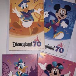 DISNEYLAND 🎢🍿🥤🥨🍦(4) TICKETS 🎟️ 🎟️🎟️🎟️ ONE ☝️ PARK $600 PRICE FIRM