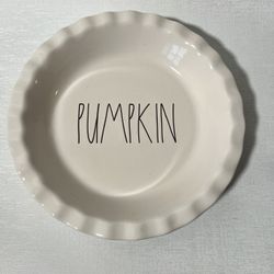 Rae Dunn “Pumpkin” Pie Plate 